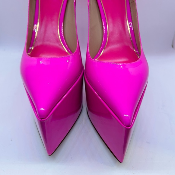 Valentino Shoes - NEW Authentic Valentino Vlogo 165 Patent Platform Pump, Fuchsia.
